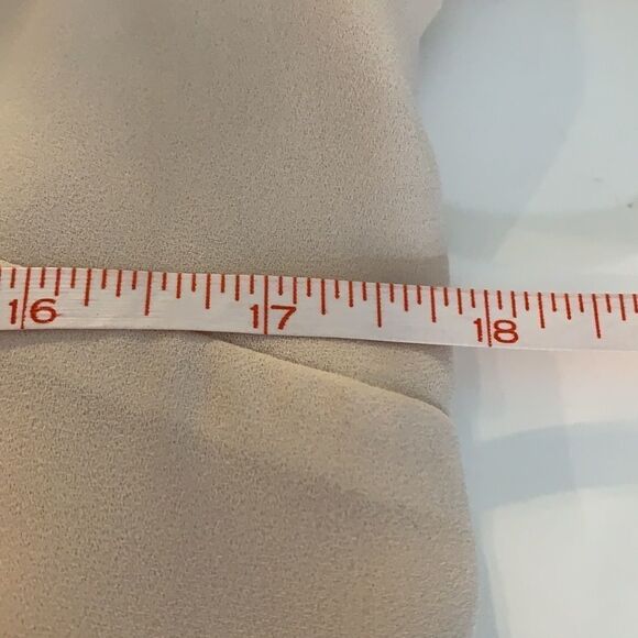 Astr dress mid length sleeves V-neck in back scoopneck in front almond color - Picture 6 of 7